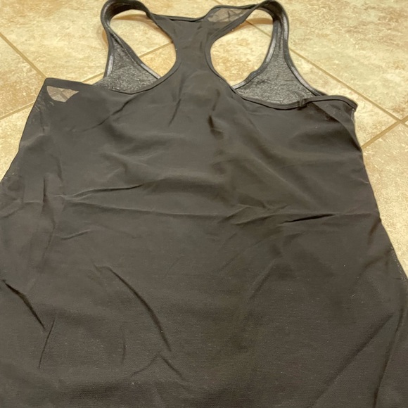 Lulu lemon - Picture 2 of 2